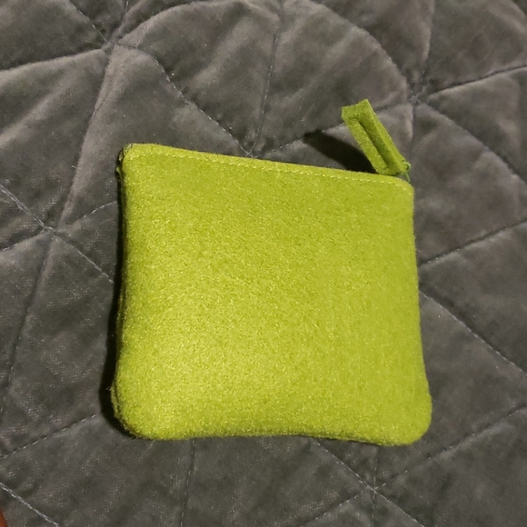 NEW Scripture Change Wallet - Picture 2 of 3